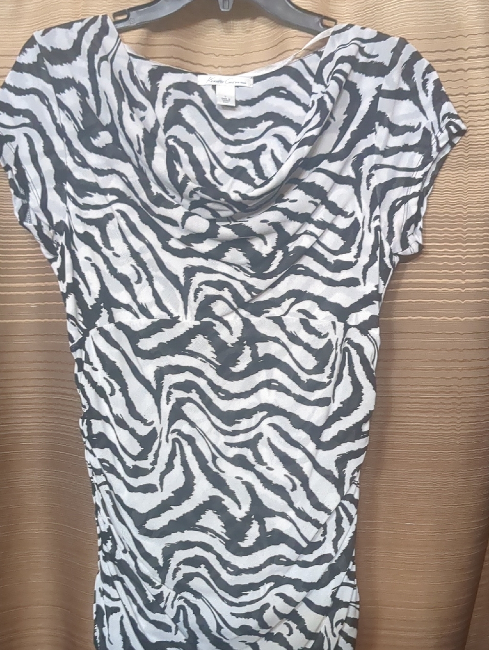 Kenneth Cole New York Black & White Zebra-Print Cowl Neck Tunic